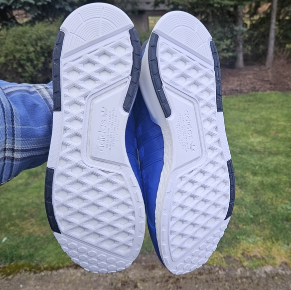 New men's Adidas nmd V3 - Picture 2 of 4